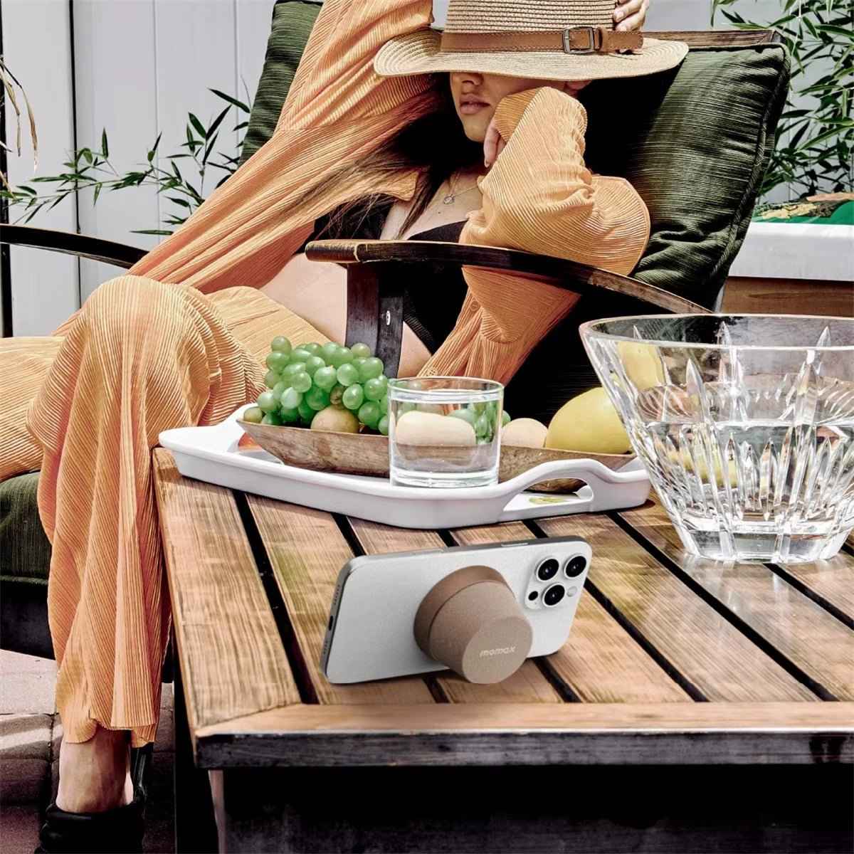 MOMAX 1-Vibe Go: Magnetic Wireless Speaker & Phone Stand with IPX6 Waterproof Protection