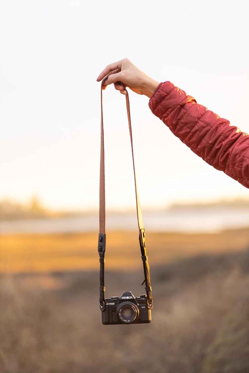 'S Tan Leather Camera Strap for DSLR or SLR Camera, DSLR Camera Strap. Camera Accessories. Canon Camera Strap. Nikon Camera Strap (Tan)